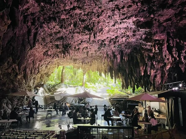 CAVE CAFE