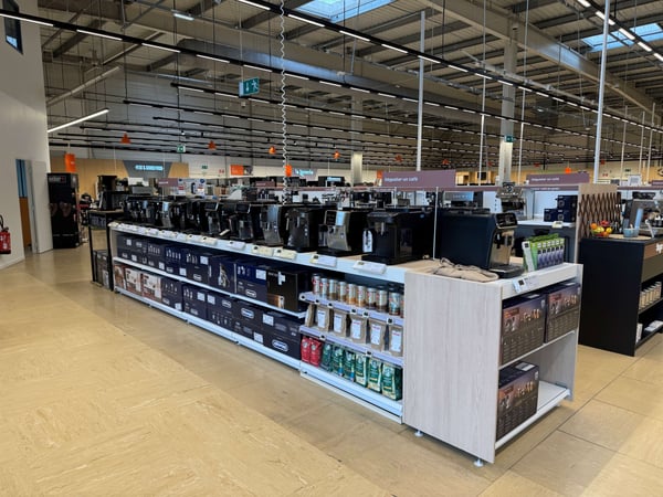 Votre nouvel espace café, broyeur et petit déjeuner dans votre magasin Boulanger Montévrain