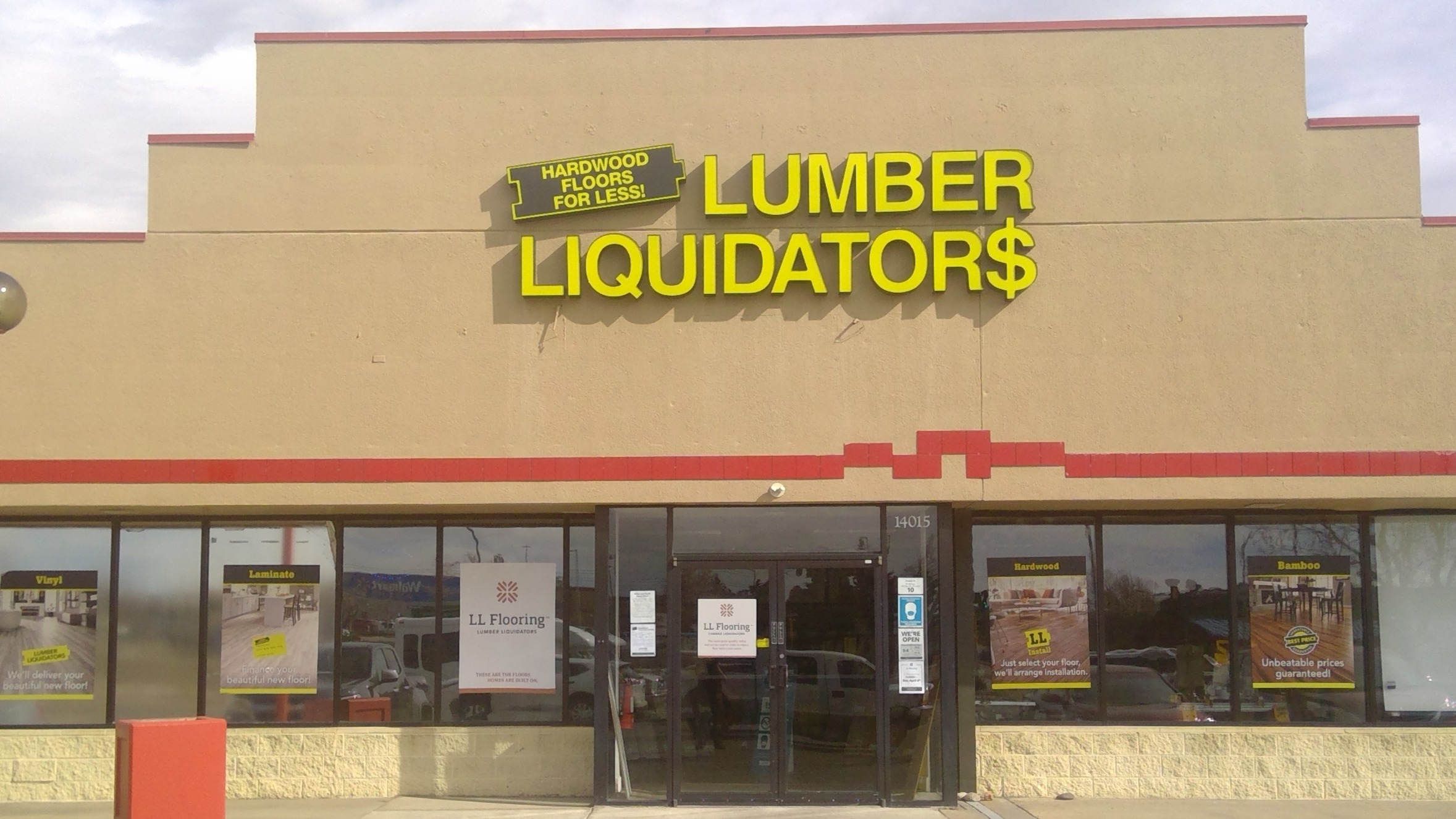 LL Flooring (Lumber Liquidators) #1362 - Aurora | 14015 E. Exposition Avenue