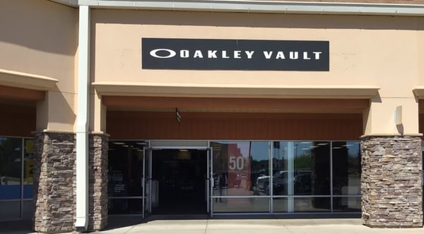 Oakley shop vault coupon