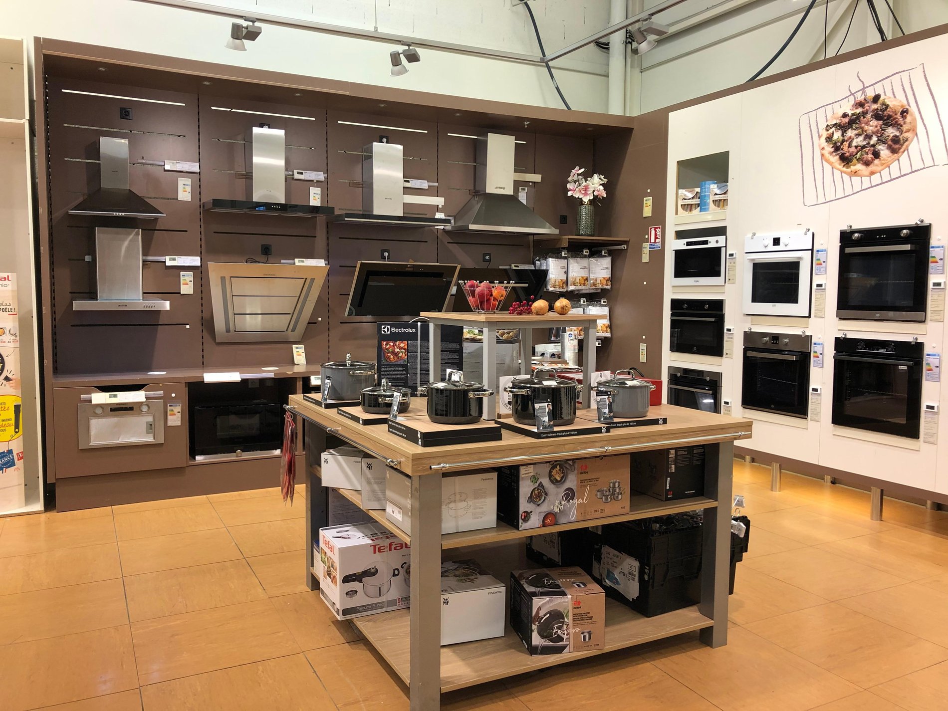 besoin d'un micro ondes, d'une plaque de cuisson ou de tout autres types de produits électroménager ? rendez vous dans votre magasin Boulanger Metz-Augny