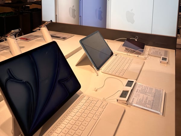 corner apple, tablette apple, ipad, ipad mini, ipad pro, ipad air, stylet apple, ipad mini, clavier apple, coque de protection apple