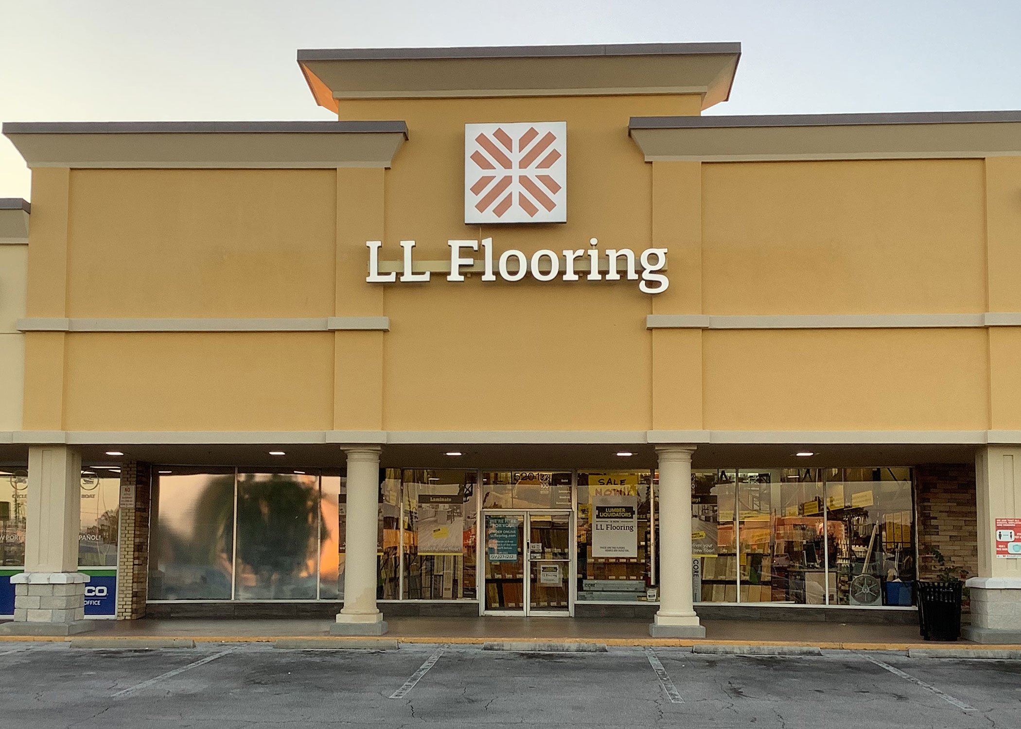 LL Flooring (Lumber Liquidators) #1367 - New Port Richey | 5201 US-19