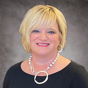Melinda Golde headshot