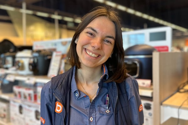 Bérénice l'animatrice commerce du magasin Boulanger Colmar