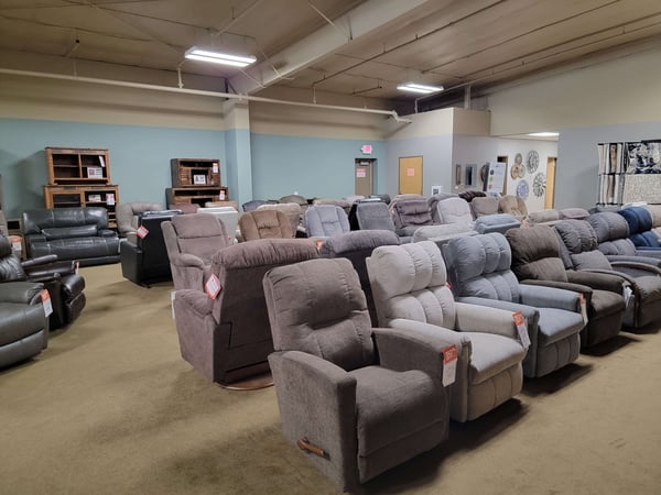 Winona Slumberland Furniture recliner section