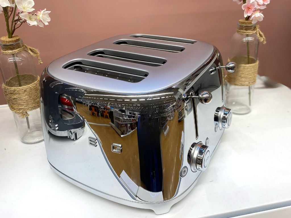 Boulanger Plan de campagne, Grille pain Smeg