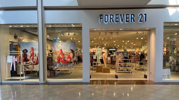 Forever21 Clothing Store | 4800 S Hulen St | Men's and Women's Clothing