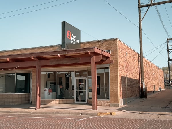 Exterior image of First Interstate Bank in McCook, NE.