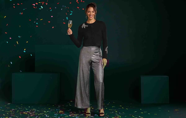 boutique clothing for women, women's clothing, trendy fashion for women, boutique near me, holiday dresses, affordable women's clothing, holiday tops, holiday sweaters, women's holiday clothes, holiday clothes for women, women's sweaters, women's jeans