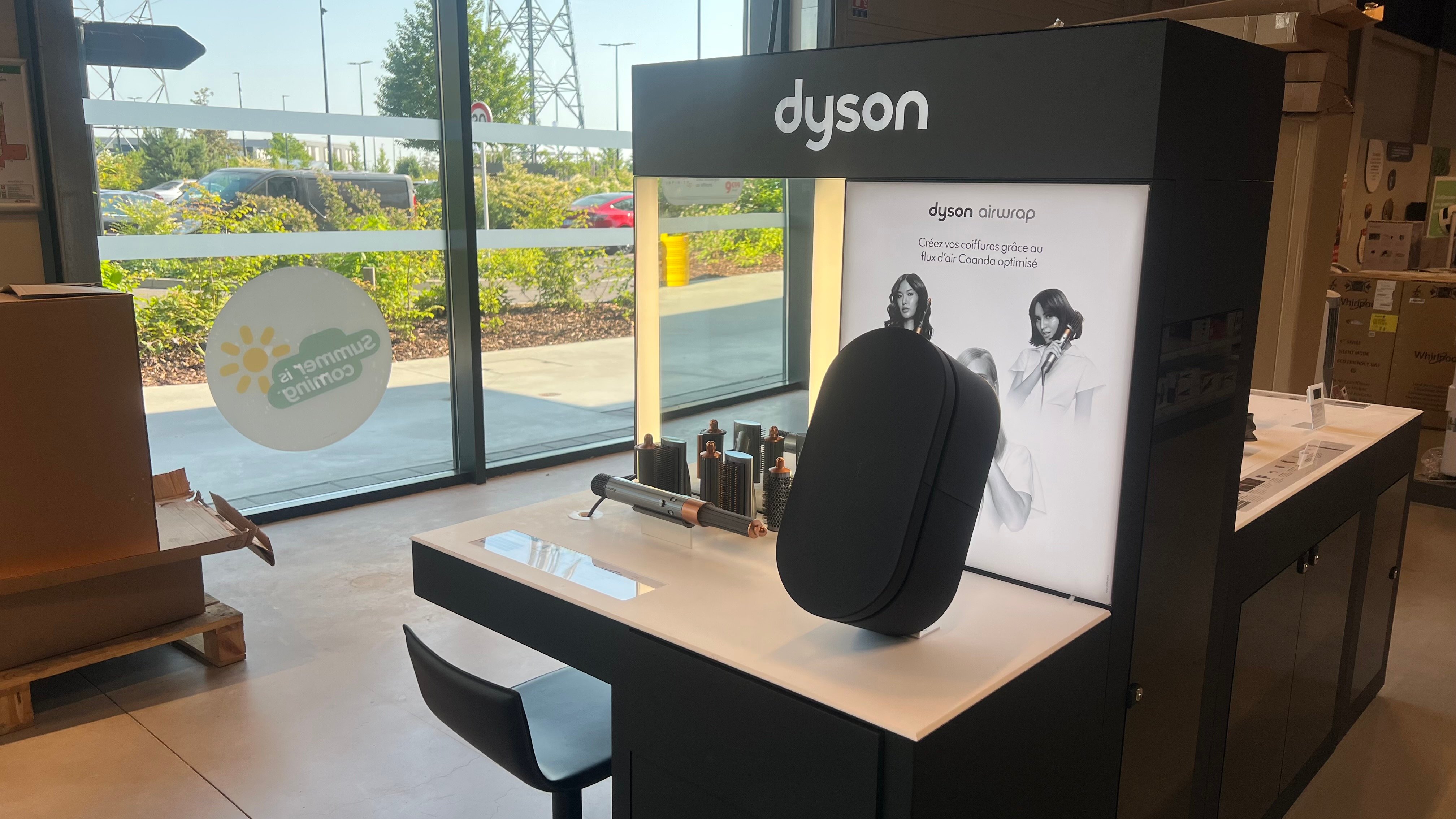 Découvrez notre espace coiffeuse Dyson dans notre magasin Boulanger Strasbourg - Reichstett !