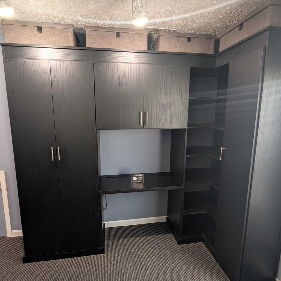Richmond - Custom closets - wall system with integrated desk, shelving, and closed cabinetry