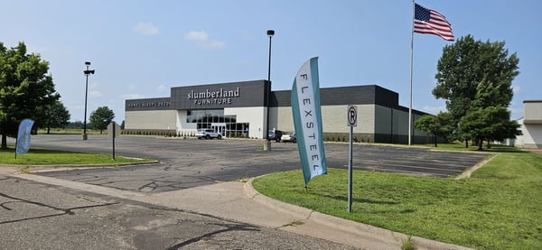 North Branch Slumberland Furniture parking lot