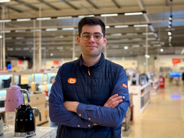 Benjamin
Assistant manager