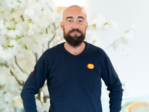 Expert service client