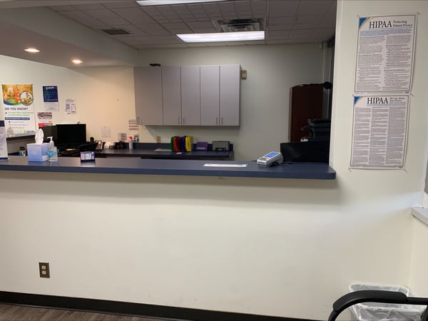 NY-Tonawanda-MVPT front desk.