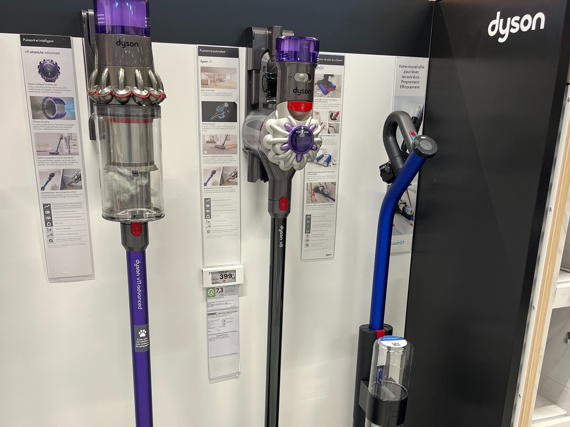 Aspirateur balai Dyson du magasin Boulanger Arras