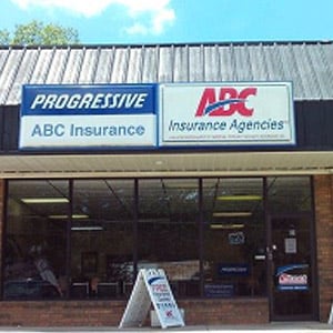 Front of Direct Auto store at 6116 Line Avenue, Shreveport