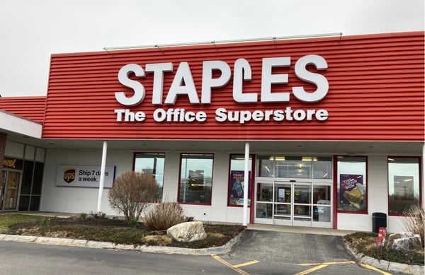 ®  Staples, The Office Superstore