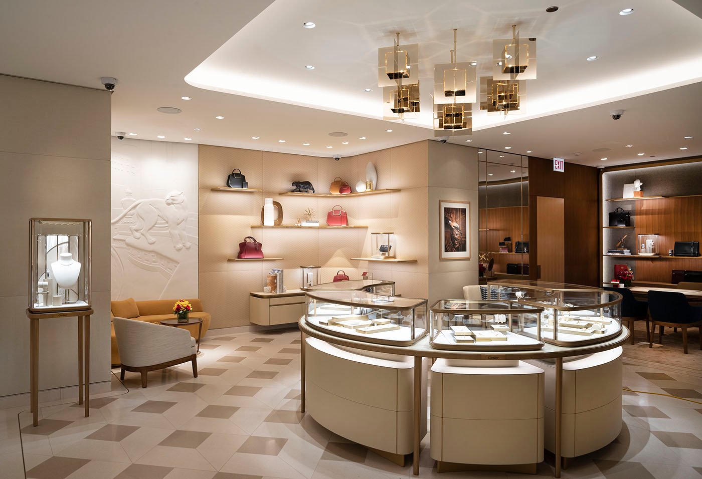 Cartier: fine jewelry, watches, accessories at 630 North Michigan Avenue -  Cartier