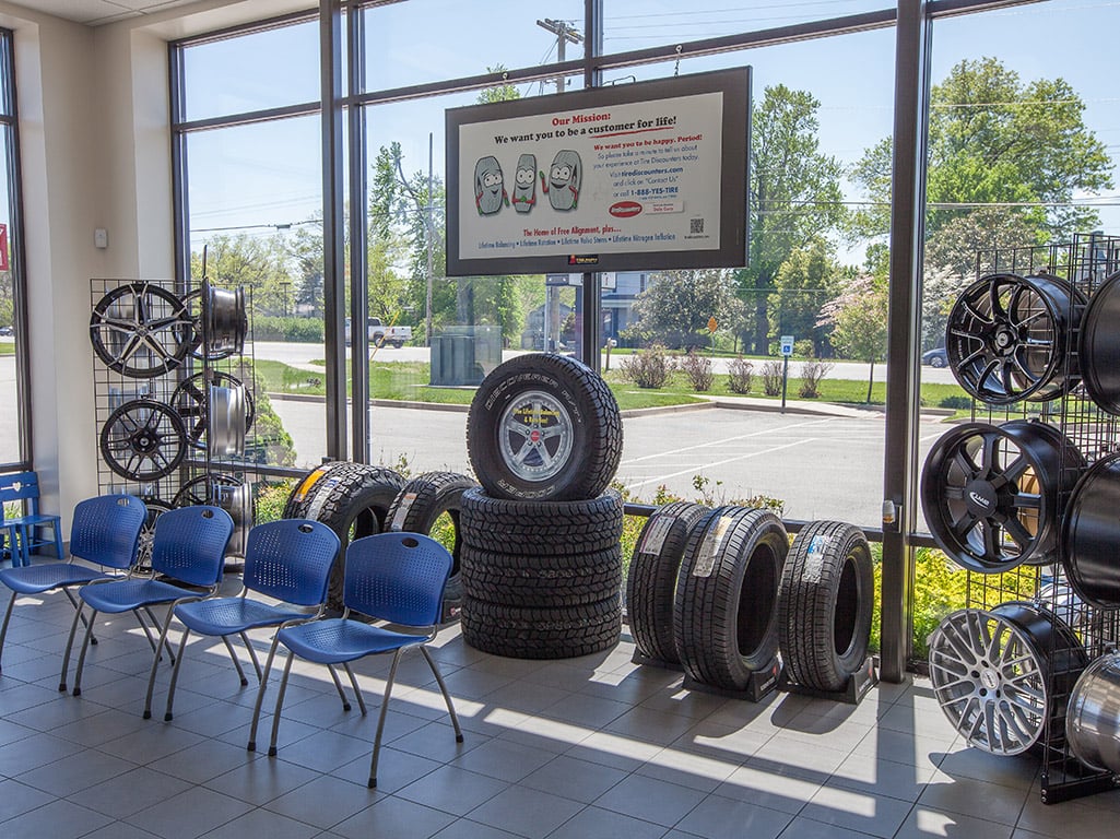 Tire Discounters Bardstown tires, alignment, brakes, autoglass in