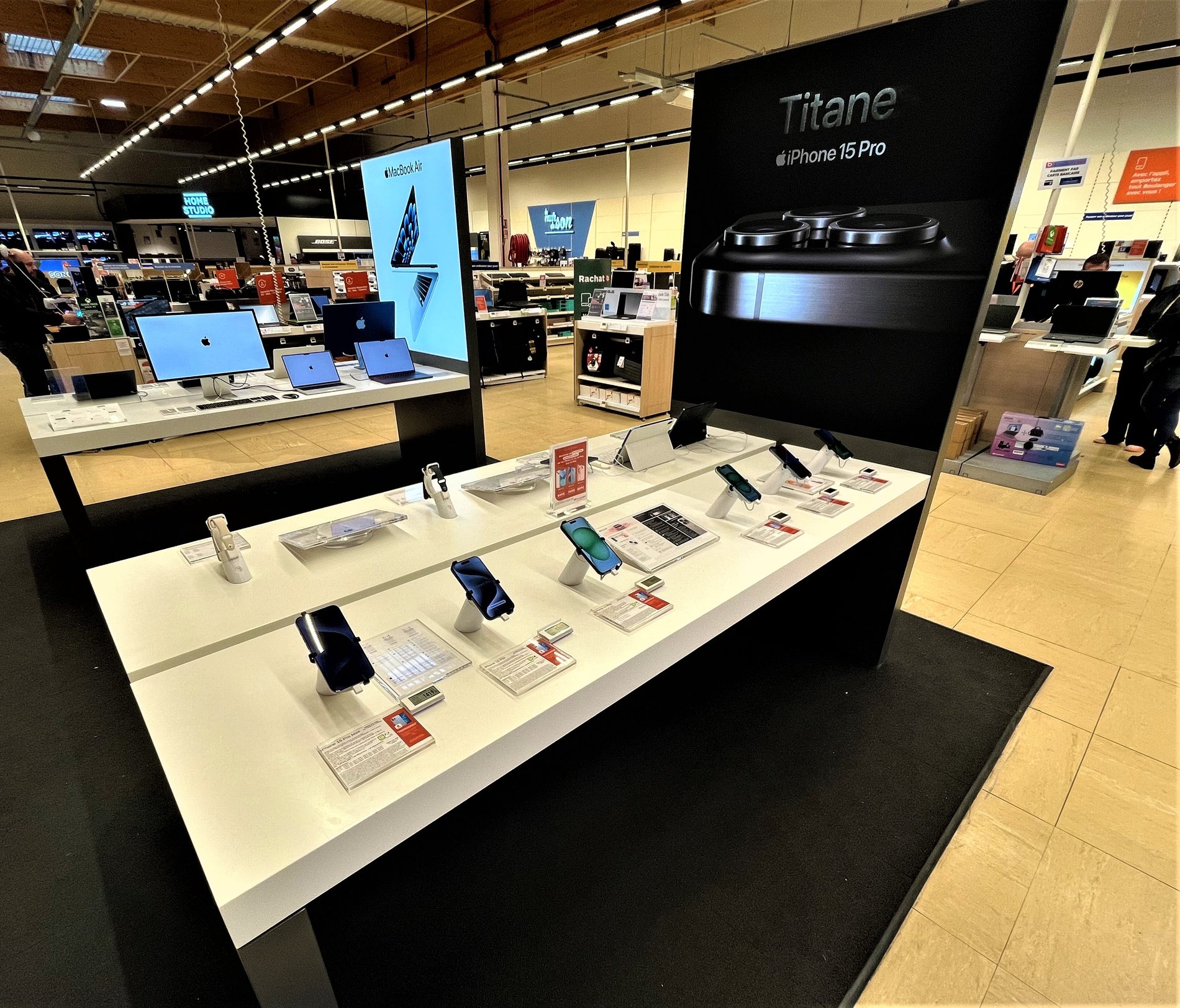 Rayon Apple Iphone Boulanger Caen Mondeville