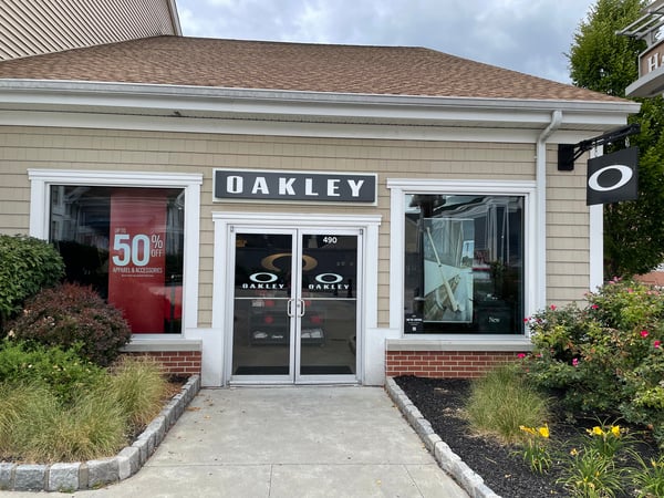 Oakley best sale outlet mall