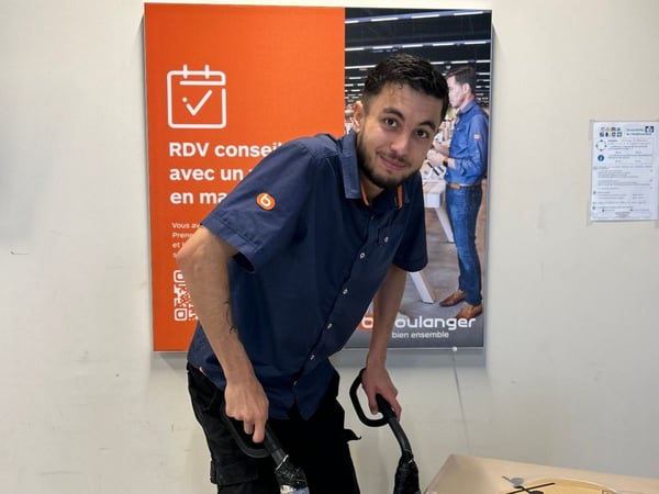 hamza conseiller service au magasin boulanger chateauroux