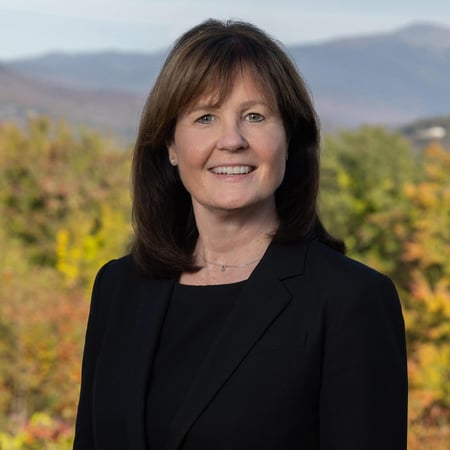 Photo of Betsy Bowen