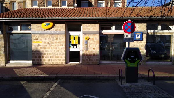 Photo du point La Poste SAINT BONNET LE CHATEAU