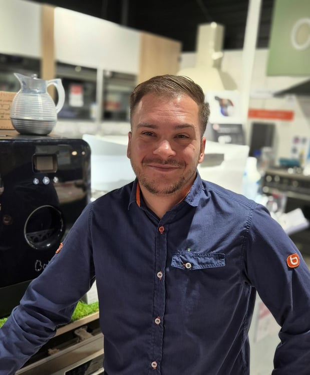 Benjamin, vendeur rayon gros électroménager Boulanger Pontarlier