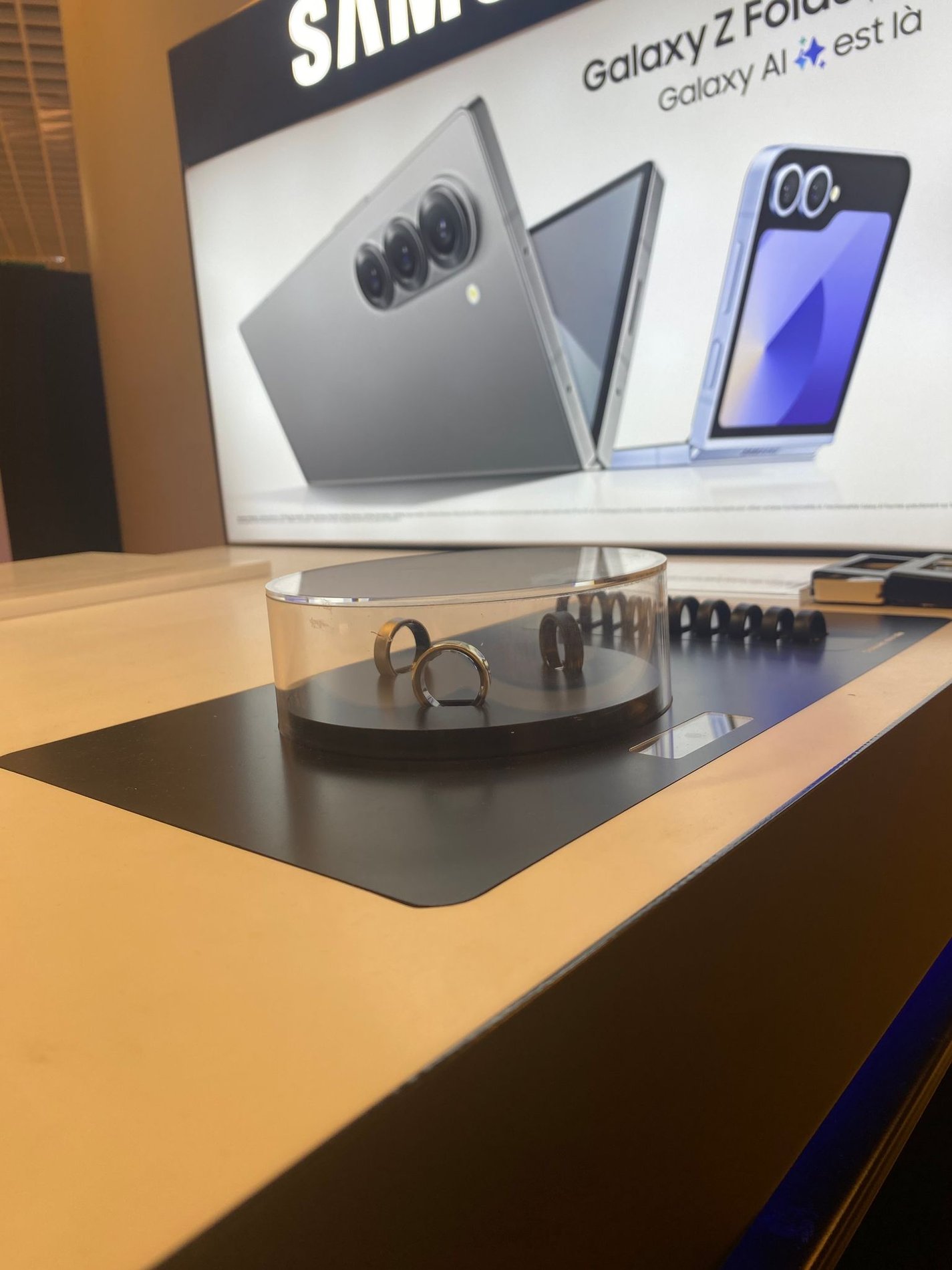 L'espace expérience SAMSUNG avec la Bagues connectées Samsung Ring au magasin Boulanger Lyon - Les Cordeliers