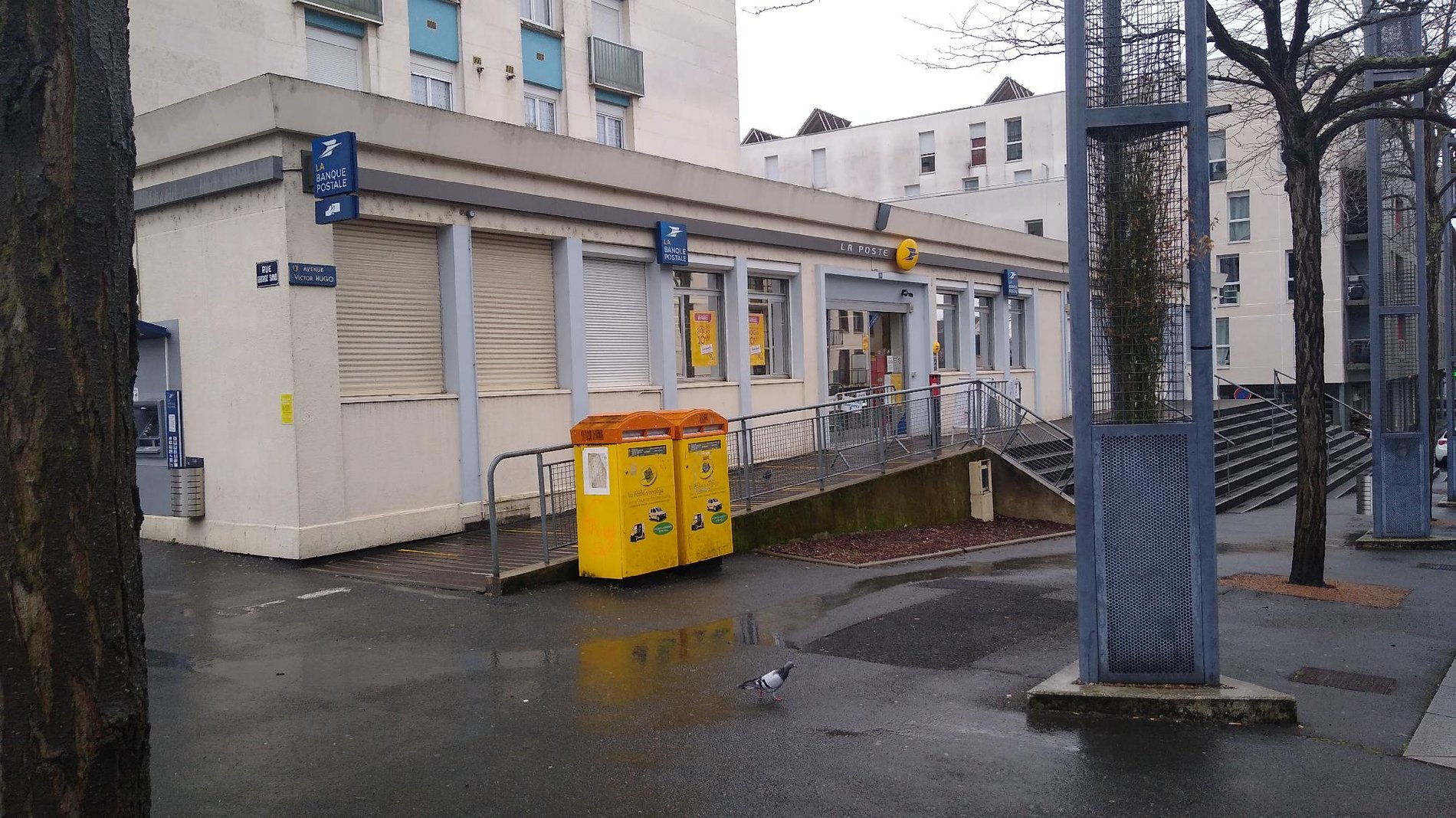 La Poste Joue Les Tours 37300 La Poste