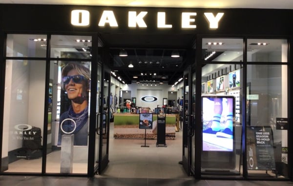 Oakley store outlet park meadows mall