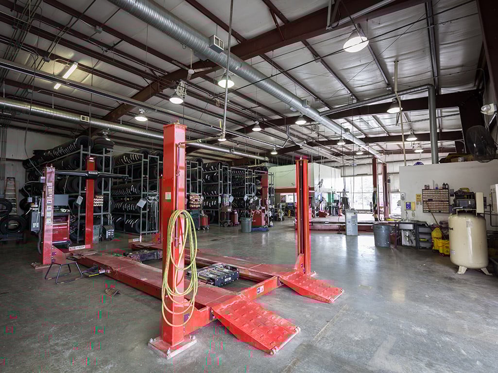 Tire Discounters Hillsboro tires, alignment, brakes, autoglass in Hillsboro, OH