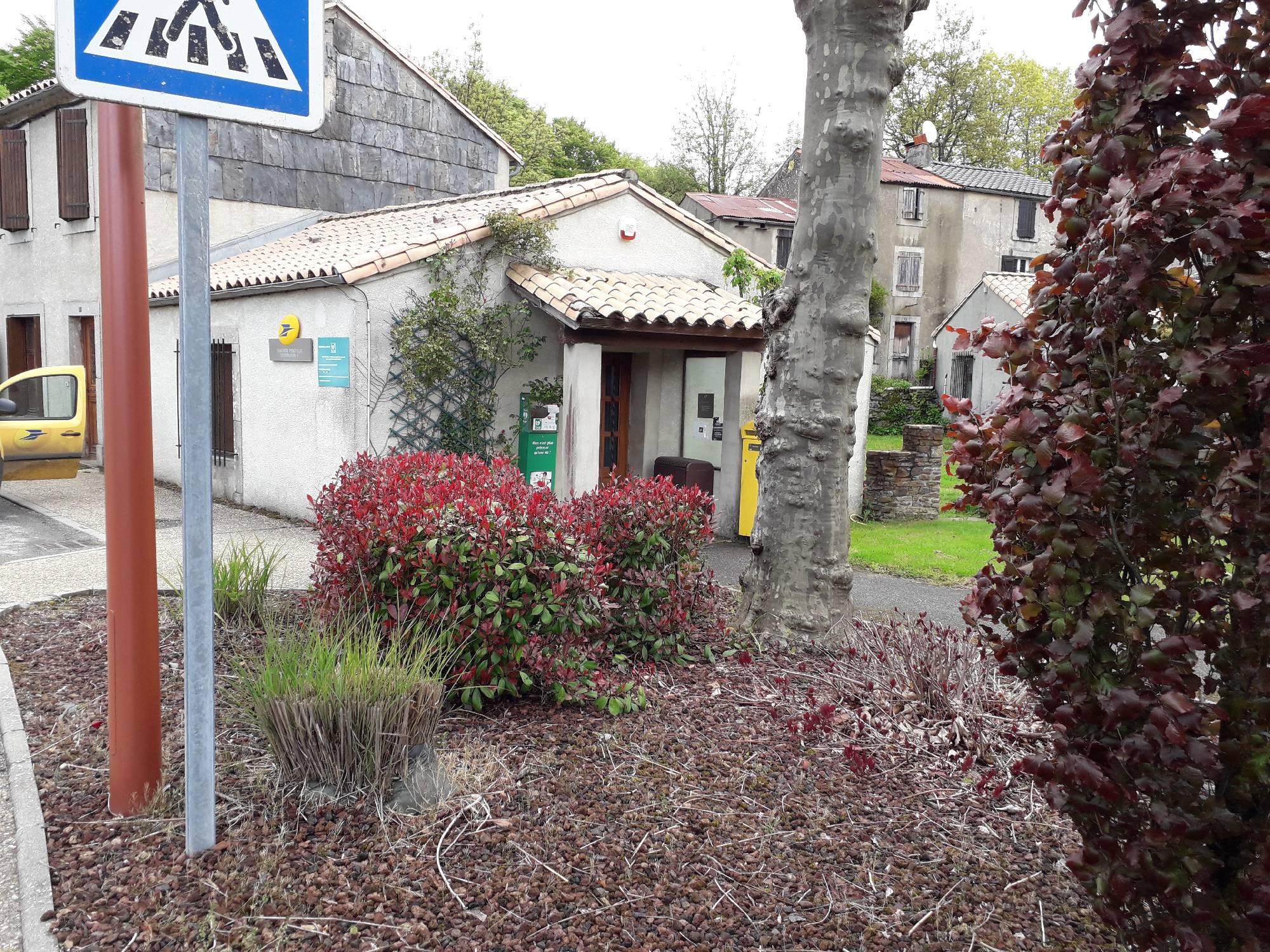 La Poste Agence Communale LES MARTYS Mairie (11390) La Poste