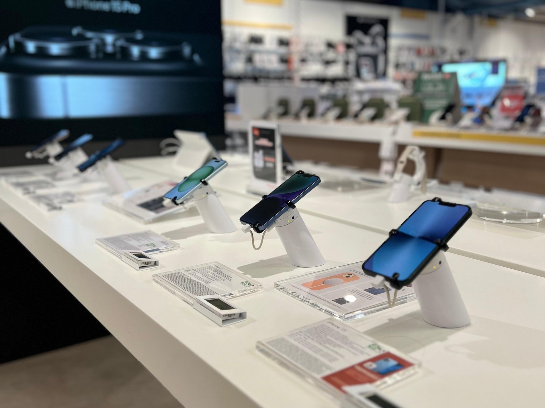 Iphone 15, Iphone 15 Pro, Iphone 15 pro max à Boulanger Paris Beaugrenelle