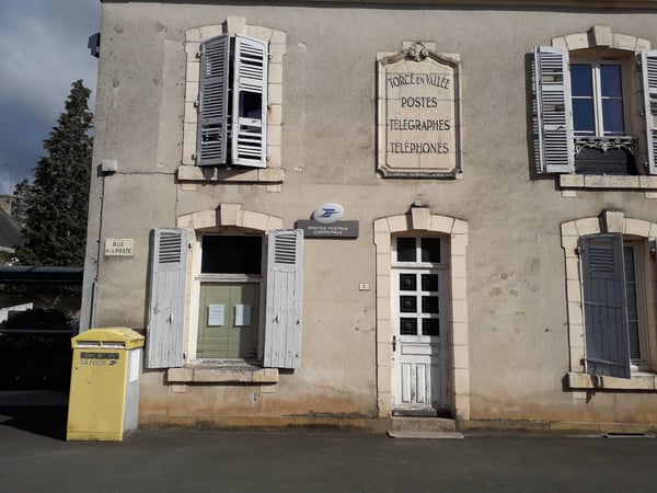 Photo du point La Poste Agence Communale TORCE EN VALLEE Mairie