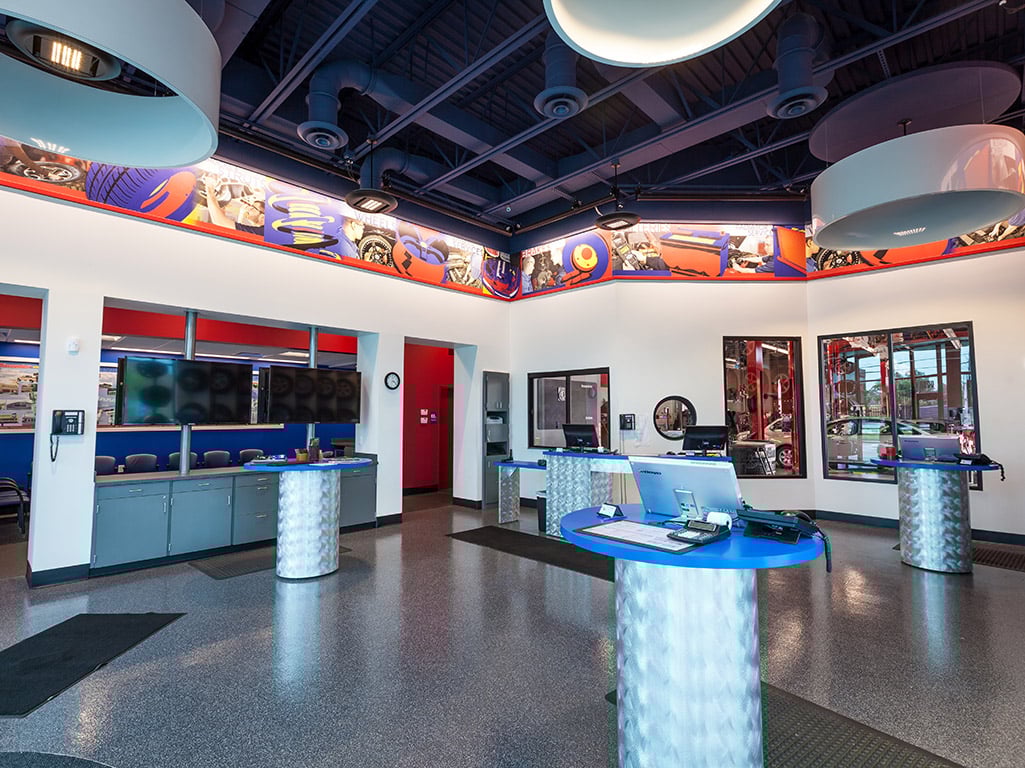 Tire Discounters Beechmont III tires, alignment, brakes, autoglass in