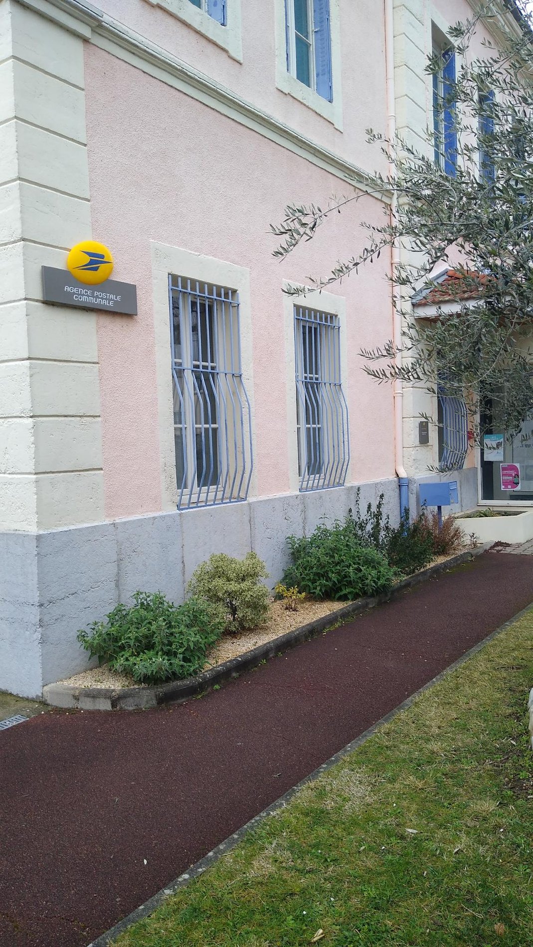 La Poste SAINT DONAT SUR L HERBASSE (26260) La Poste