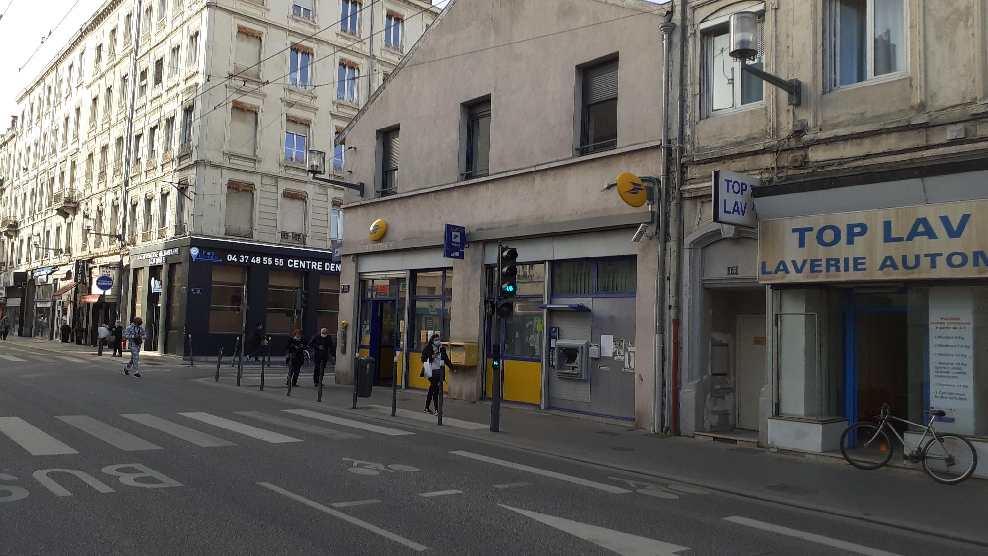 La Poste VILLEURBANNE TOTEM (69100) - La Poste