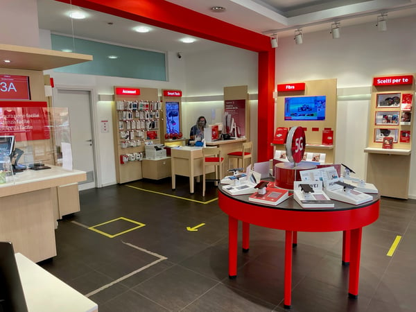 Vodafone Store | San Martino 2