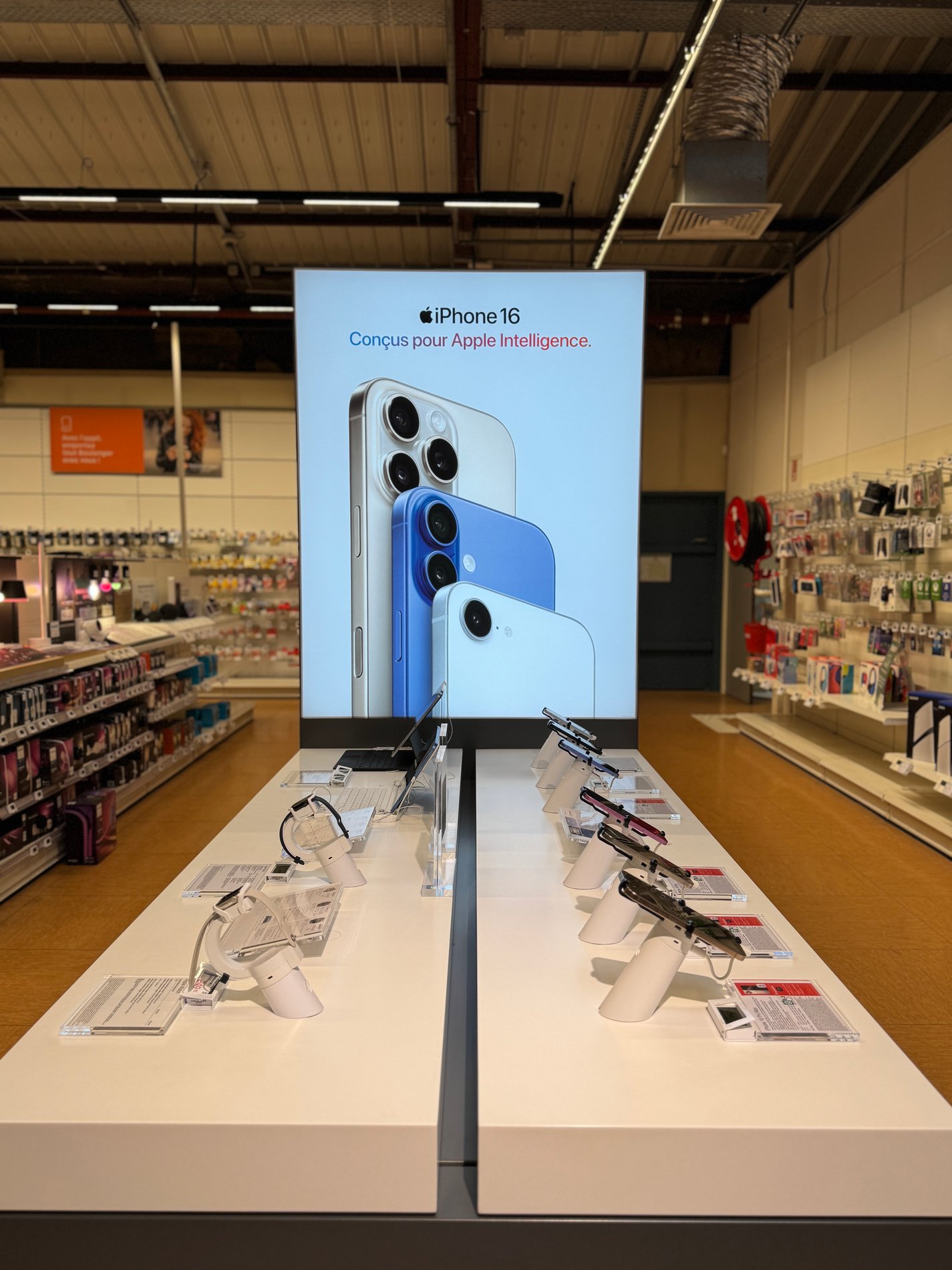 boulanger 
boulanger belfort 
smartphone
apple
nouveauté 
iphone 16e
