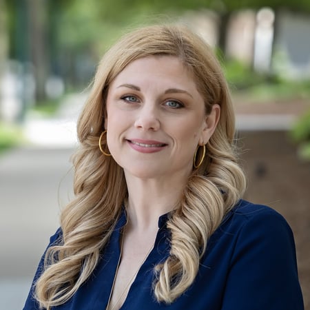 Photo of Rachel DeFer