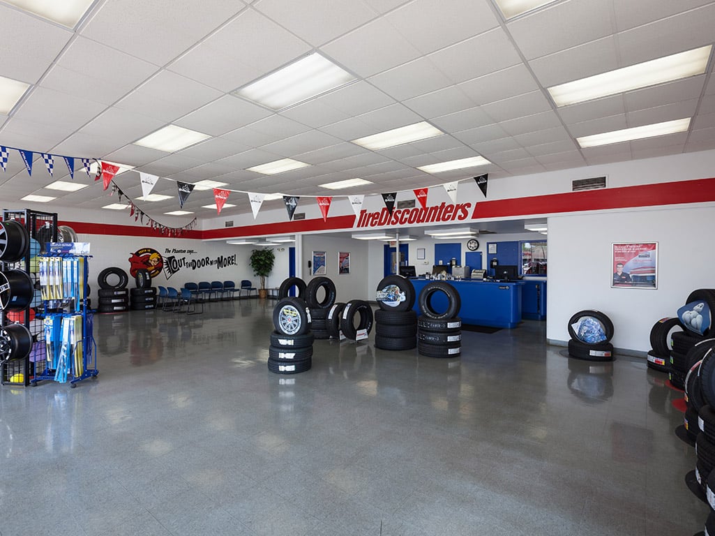 Tire Discounters Winton Road tires, alignment, brakes, autoglass in Cincinnati, OH