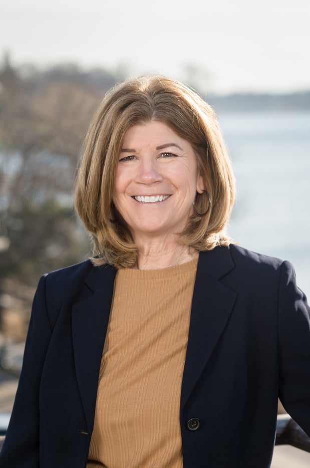 Photo of Lori Thureson