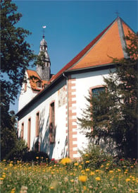Die Evangelische Christuskirche ist unverkennbares Wahrzeichen der Dietzenbacher Altstadt.