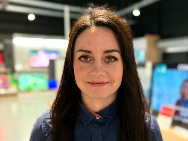 Candice Conseillère de vente et client