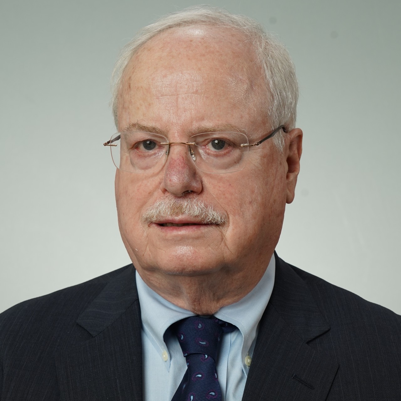 Michel E Nussbaum, MD