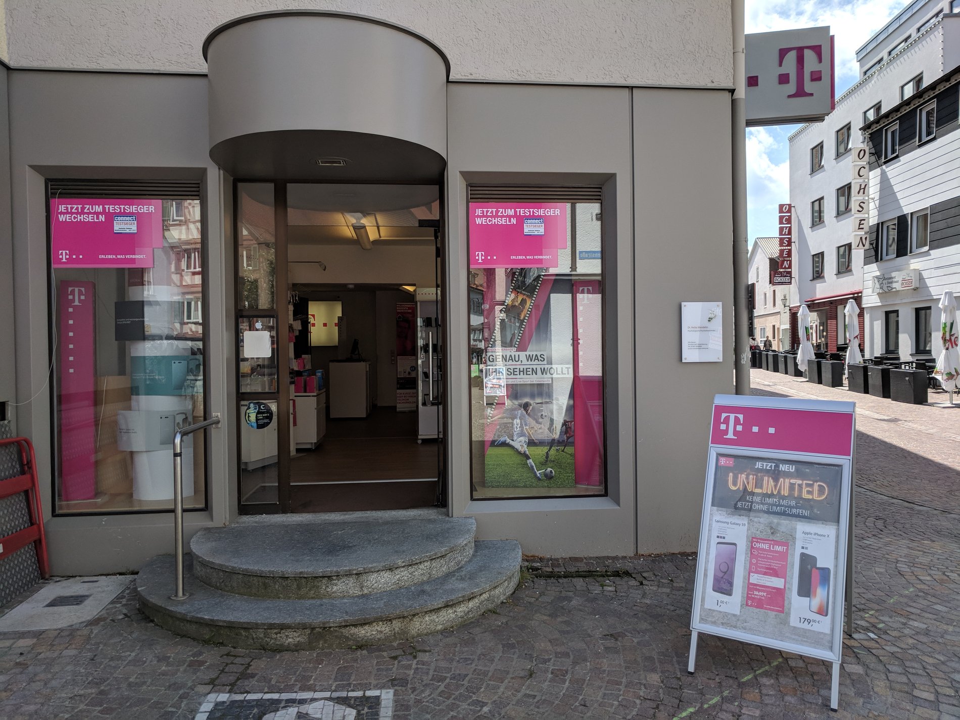 Store photo